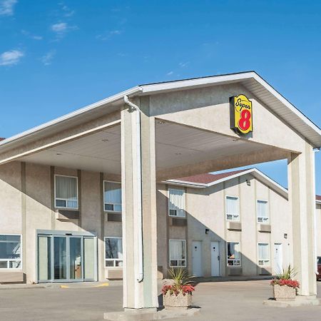 Hotel Super 8 By Wyndham Three Hills Ab Esterno foto